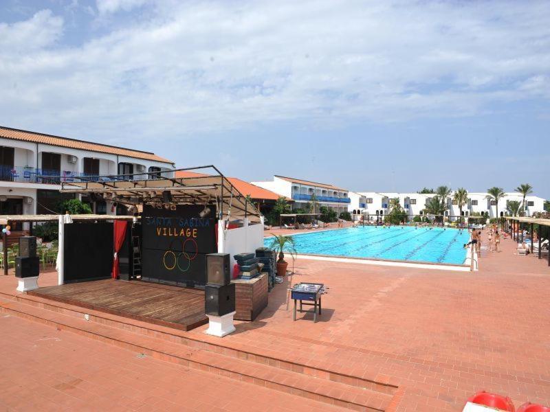 Hotel Club Santa Sabina Torre Santa Sabina Exterior foto